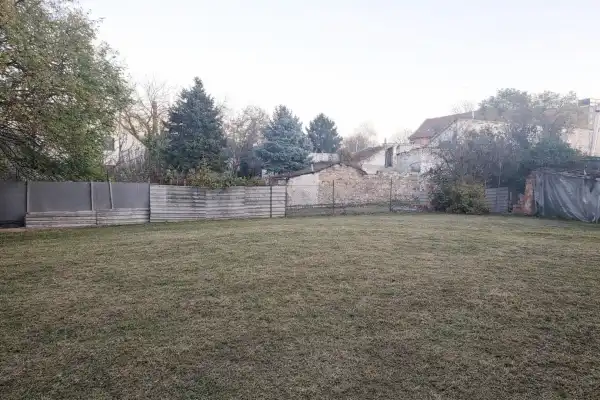 Eladó Építési telek, Budapest, XXI. kerület 764 m² 65 M Ft