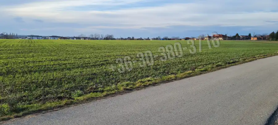 eladó  Építési telek, Kulcs
