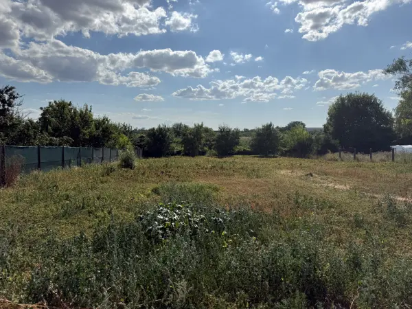 Eladó Építési telek, Nagyvenyim 900 m² 8 M Ft