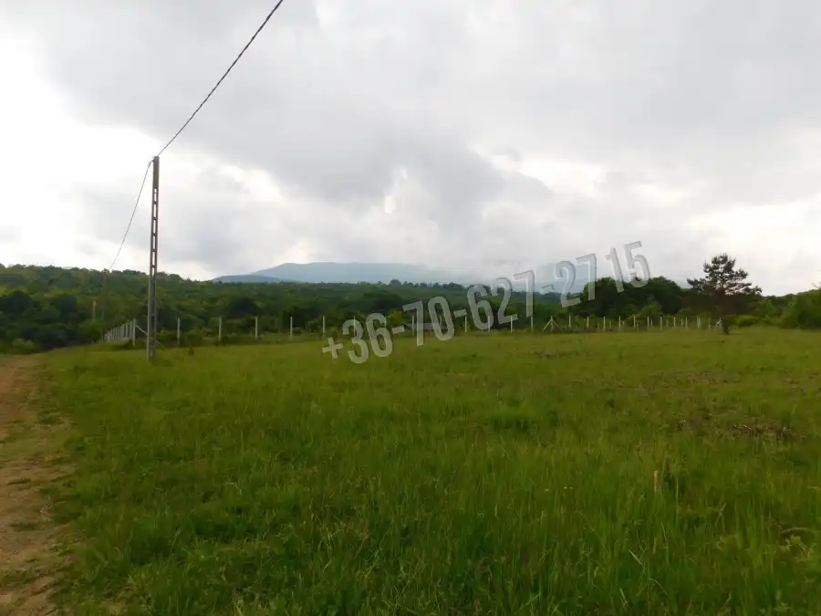 eladó  Építési telek, Parád