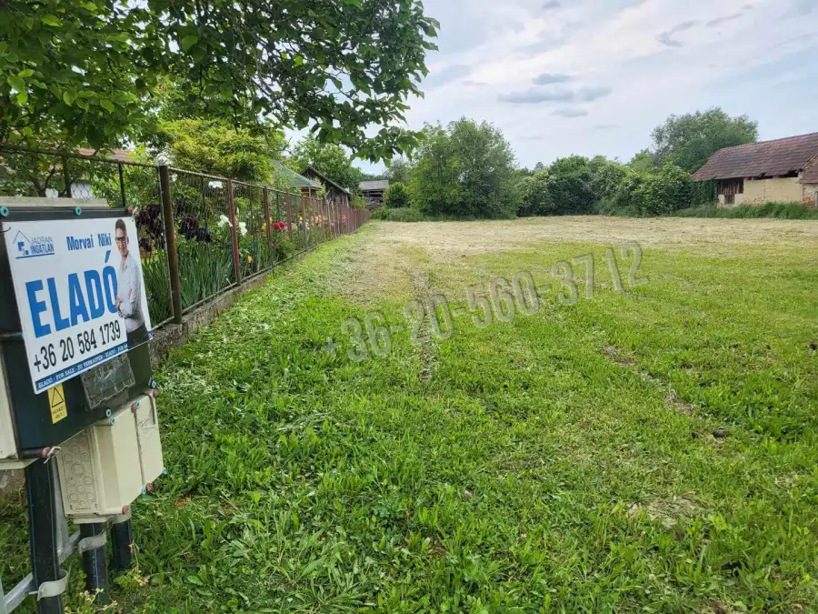 eladó  Építési telek, Pusztaszentlászló