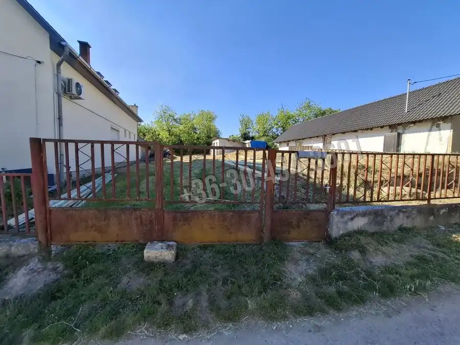 eladó  Építési telek, Tabajd