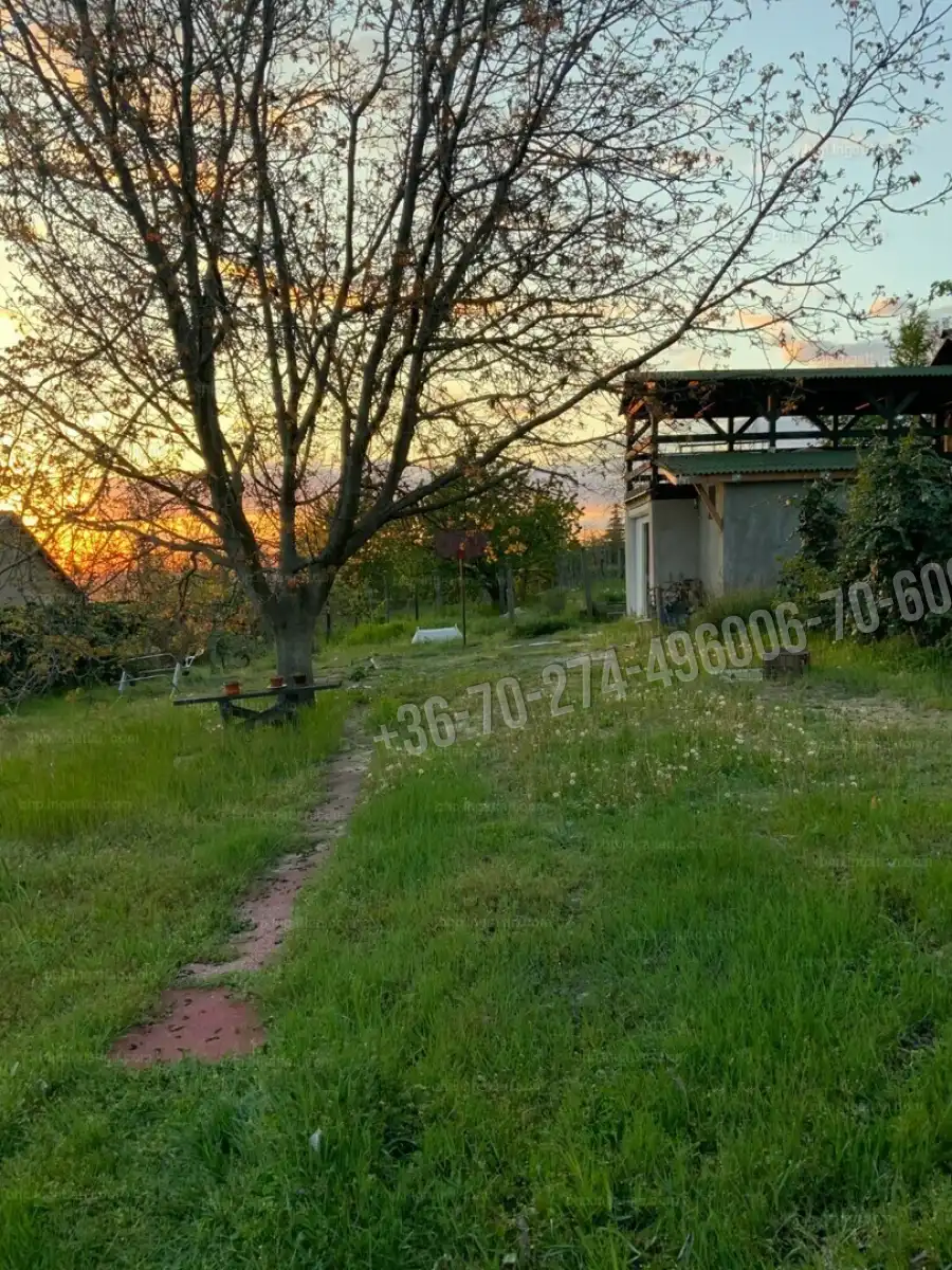 eladó  Építési telek, Vác