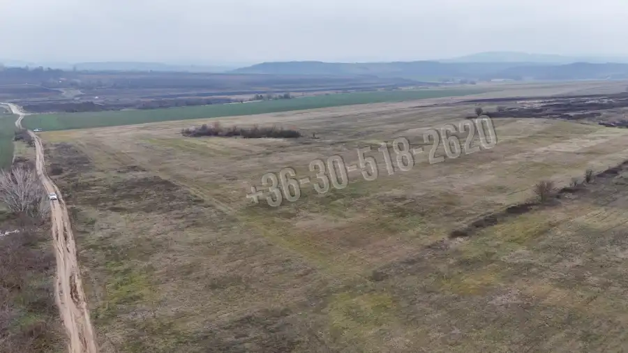 eladó  Építési telek, Vác