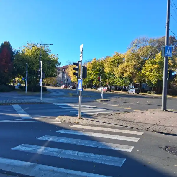 Eladó garázs, Békéscsaba 18 m² 9.99 M Ft Eladó garázs, Békéscsaba 18 m² 9.99 M Ft