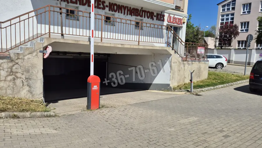 eladó garázs, Debrecen