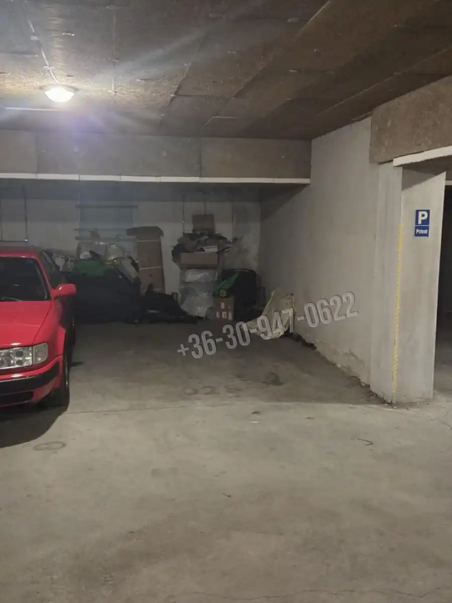 eladó garázs, Sopron