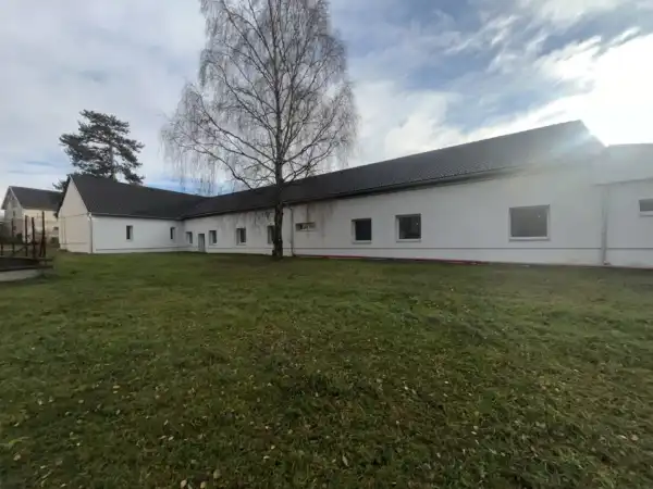 Eladó hotel, szálloda, Kömlőd 13 szoba 435 m² 64.99 M Ft