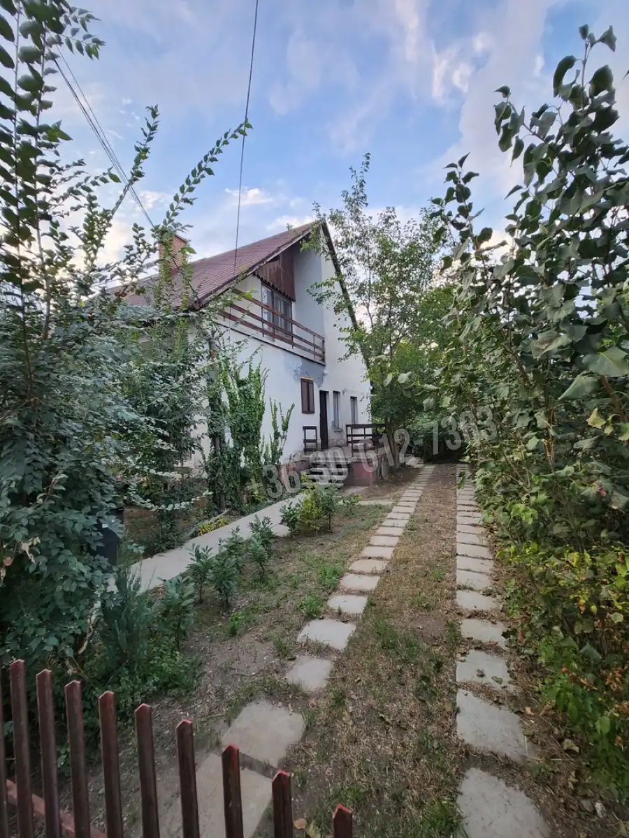 eladó ikerház, Érd