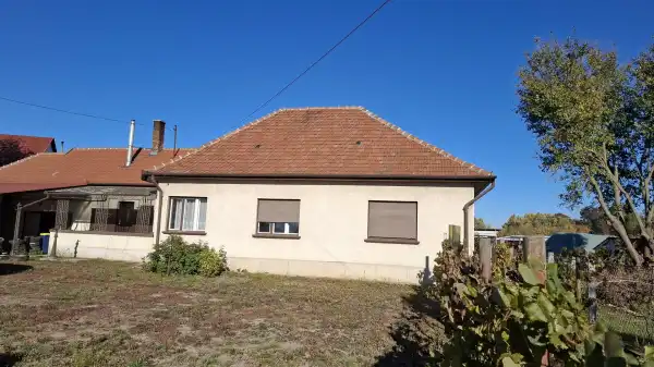 Eladó ingatlan, Albertirsa 3 szoba 108 m² 89 M Ft Eladó ingatlan, Albertirsa 3 szoba 108 m² 89 M Ft