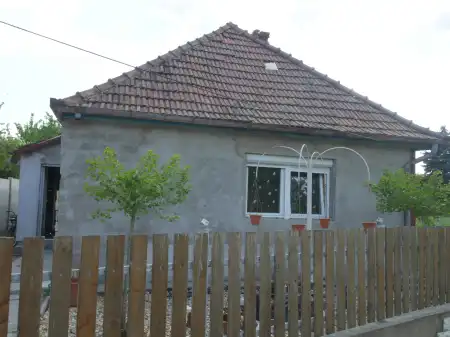eladó ingatlan, Albertirsa