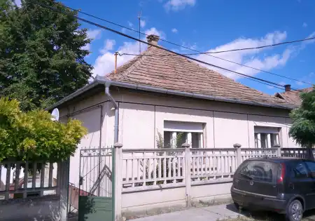 eladó ingatlan, Albertirsa