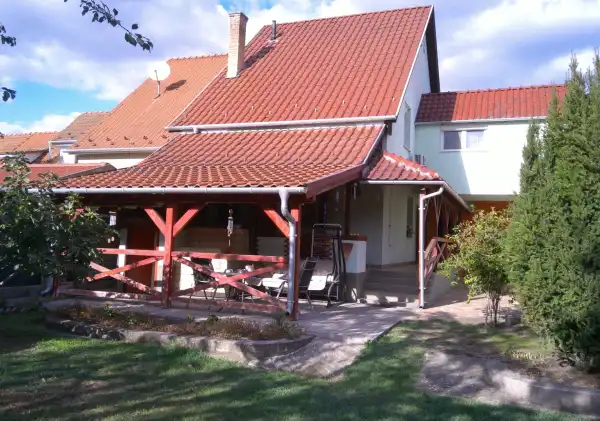 Eladó ingatlan, Albertirsa 6 szoba 118 m² 84.9 M Ft