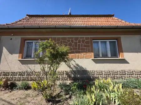 eladó ingatlan, Albertirsa