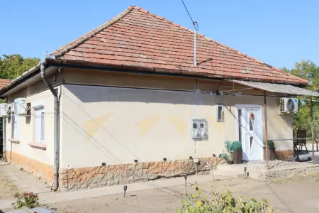 eladó ingatlan, Albertirsa