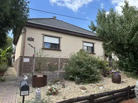 eladó ingatlan, Alsópetény