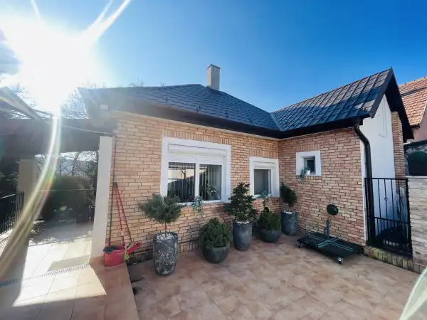 Eladó ingatlan, Annavölgy 3 szoba 70 m² 74.5 M Ft