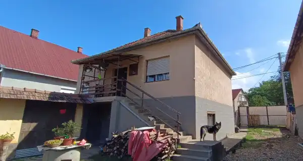 Eladó ingatlan, Apc 4 szoba 126 m² 26.9 M Ft