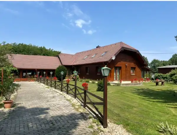 Eladó ingatlan, Bajánsenye 6 szoba 751 m² 249 M Ft