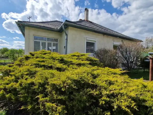 Eladó ingatlan, Balaton 3 szoba 95 m² 33 M Ft