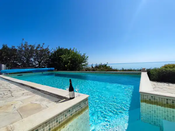 Eladó ingatlan, Balatonalmádi 8+2 szoba 400 m² 349.9 M Ft