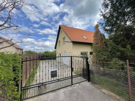 eladó ingatlan, Balatonalmádi