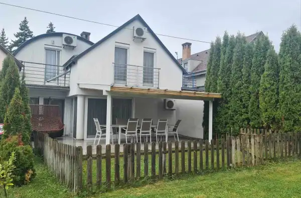 Eladó ingatlan, Balatonkenese 2+2 szoba 125 m² 119.9 M Ft