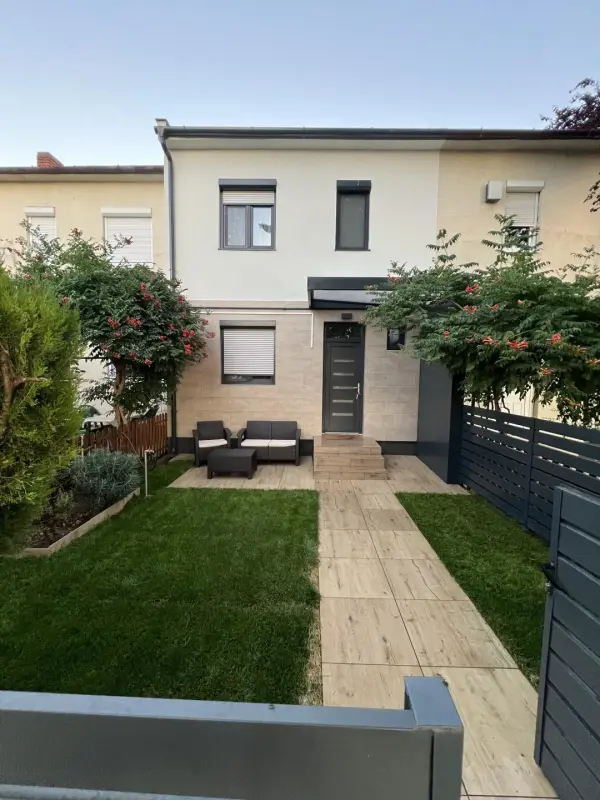 Eladó ingatlan, Balatonszárszó 4 szoba 118 m² 114.9 M Ft
