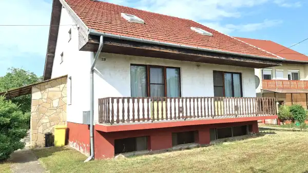 Eladó ingatlan, Balatonszemes 4 szoba 100 m² 83.9 M Ft