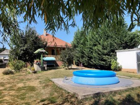 eladó ingatlan, Balatonújlak