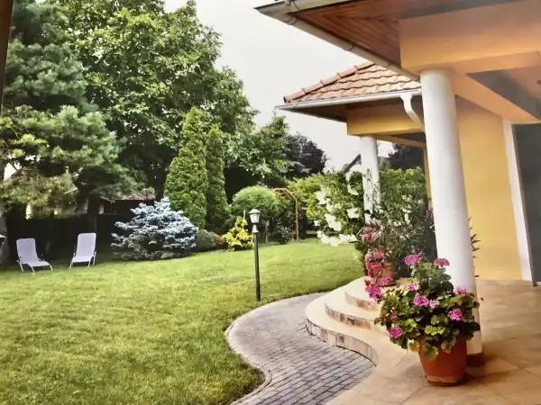 Eladó ingatlan, Békés 5 szoba 232 m² 105 M Ft