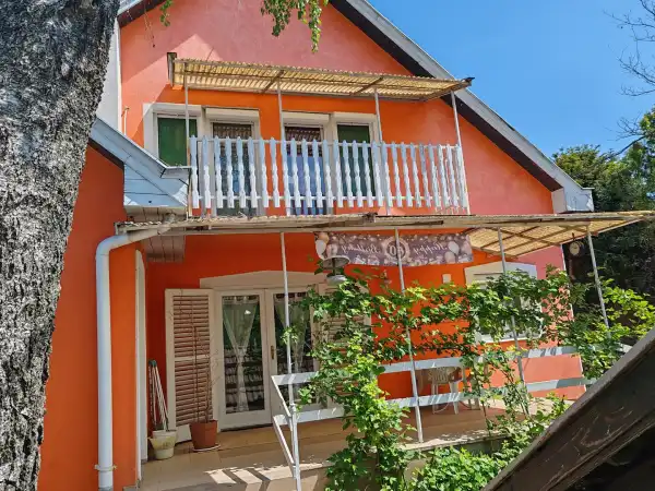 Eladó ingatlan, Békéscsaba 4 szoba 210 m² 77.5 M Ft