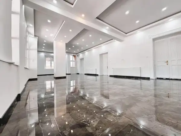 Eladó ingatlan, Békéscsaba 3 szoba 162 m² 79.9 M Ft