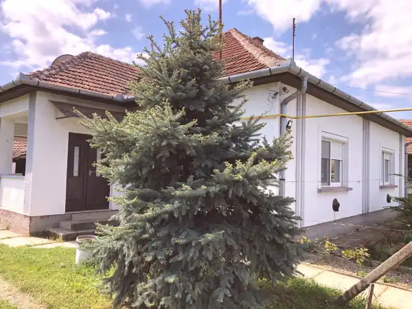 Eladó ingatlan, Békéscsaba 3 szoba 90 m² 27.9 M Ft