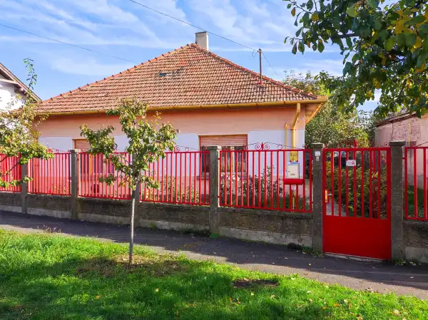 Eladó ingatlan, Békéscsaba 2 szoba 85 m² 25.5 M Ft