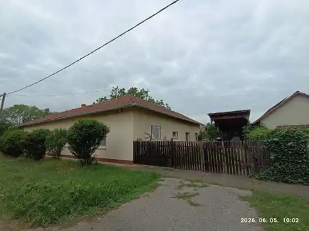 Eladó ingatlan, Berekfürdő 3 szoba 150 m² 34.9 M Ft