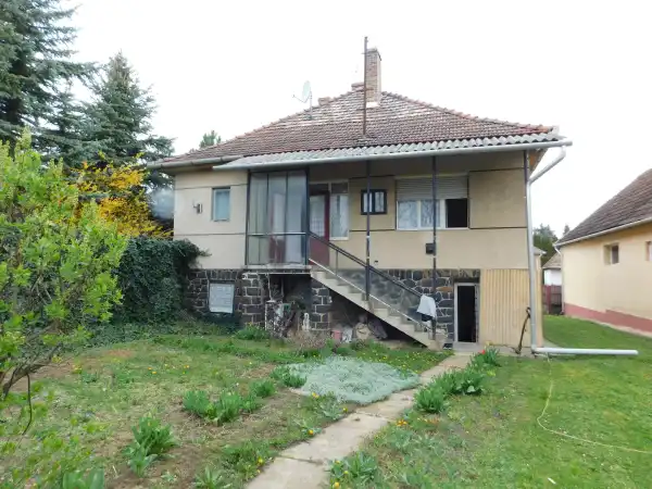 Eladó ingatlan, Bodony 6 szoba 140 m² 22.9 M Ft