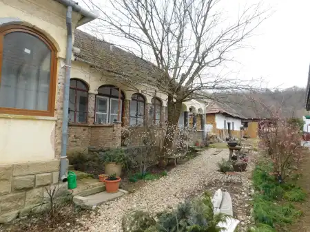 eladó ingatlan, Bodony