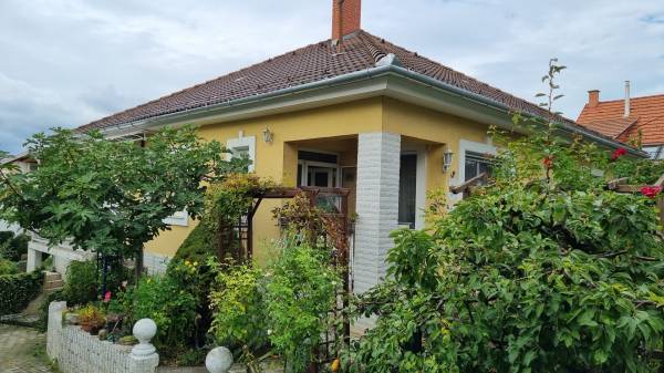 eladó ingatlan, Budakeszi