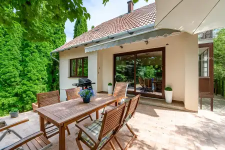 eladó ingatlan, Budakeszi