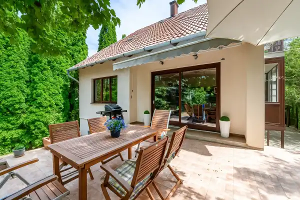 Eladó ingatlan, Budakeszi 5 szoba 240 m² 219 M Ft
