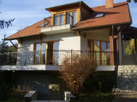 eladó ingatlan, Budaörs