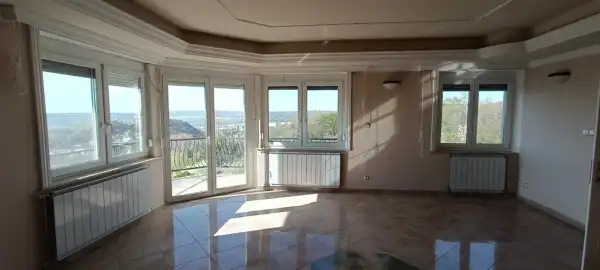 Eladó ingatlan, Budaörs 6 szoba 320 m² 240 M Ft