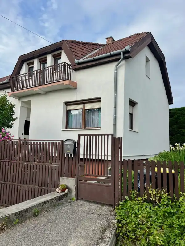 Eladó ingatlan, Budaörs 5 szoba 190 m² 155 M Ft