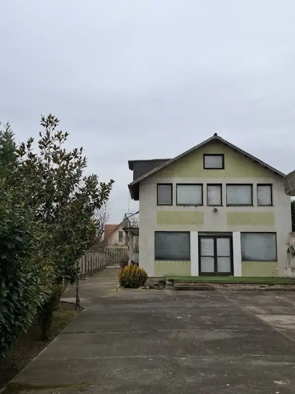 Eladó ingatlan, Budaörs 5 szoba 170 m² 220 M Ft