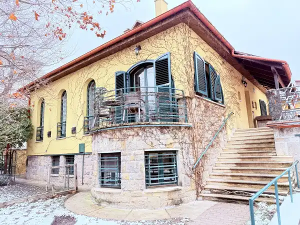 Eladó ingatlan, Budapest, II. kerület 8 szoba 300 m² 390 M Ft