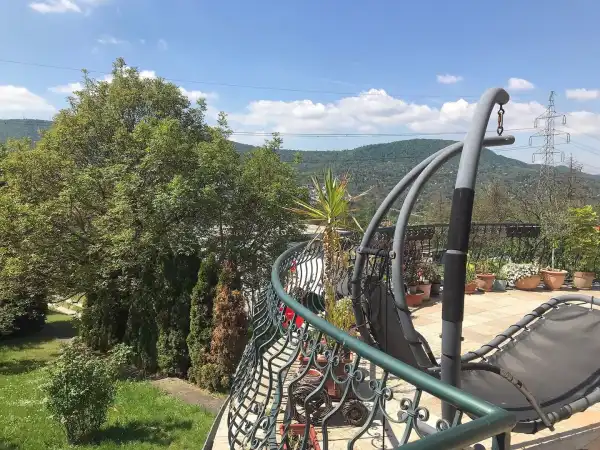 Eladó ingatlan, Budapest, III. kerület 7 szoba 268 m² 325 M Ft