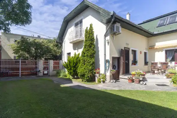 Eladó ingatlan, Budapest, IV. kerület 8 szoba 315 m² 265 M Ft