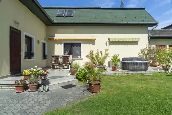 Eladó ingatlan, Budapest, IV. kerület 8 szoba 315 m² 265 M Ft