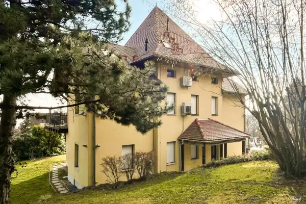 Eladó ingatlan, Budapest, XII. kerület 6+2 szoba 749 M Ft